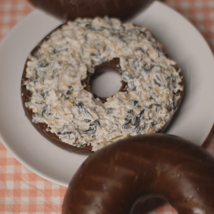 pumpernickel bagel with cream cheese